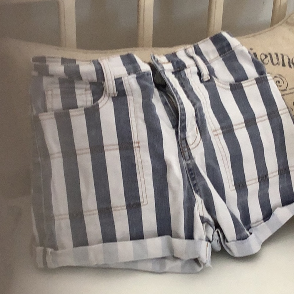Treasure & Bond Girls size 12 striped shorts